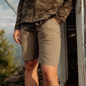 Kuhl Men's Silencr Kargo Short in Storm Khaki Size 32 Travel Active Outdoor